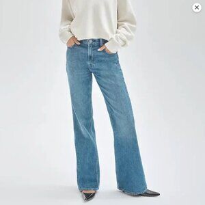 Aritzia Denim Forum The Marianne Mid Loose Flare Jeans Waist 26
